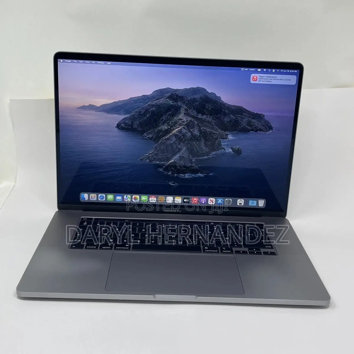 New Laptop Apple MacBook Pro 2019 16GB Intel Core i7 SSD 256GB