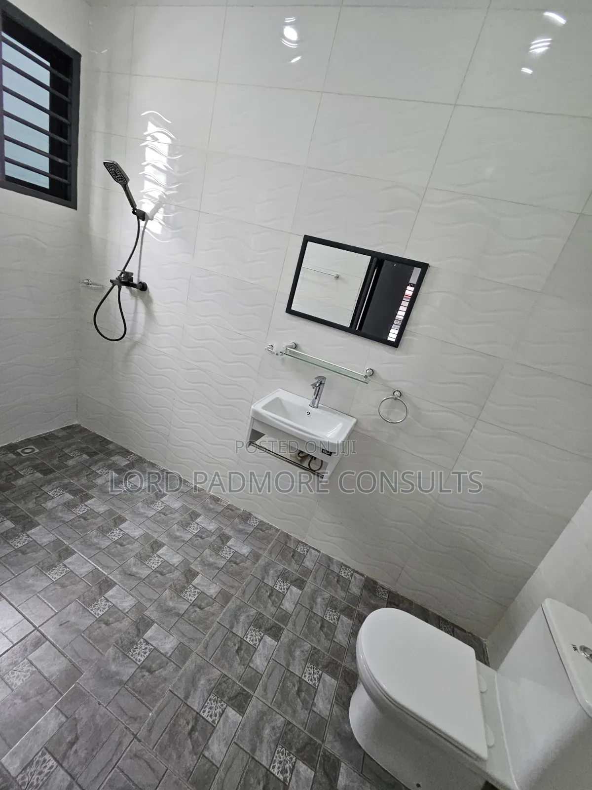 3bdrm House in Lakeside Estates for sale
