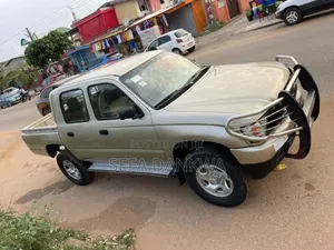 Toyota Hilux 2.5 Cab 2005 Silver