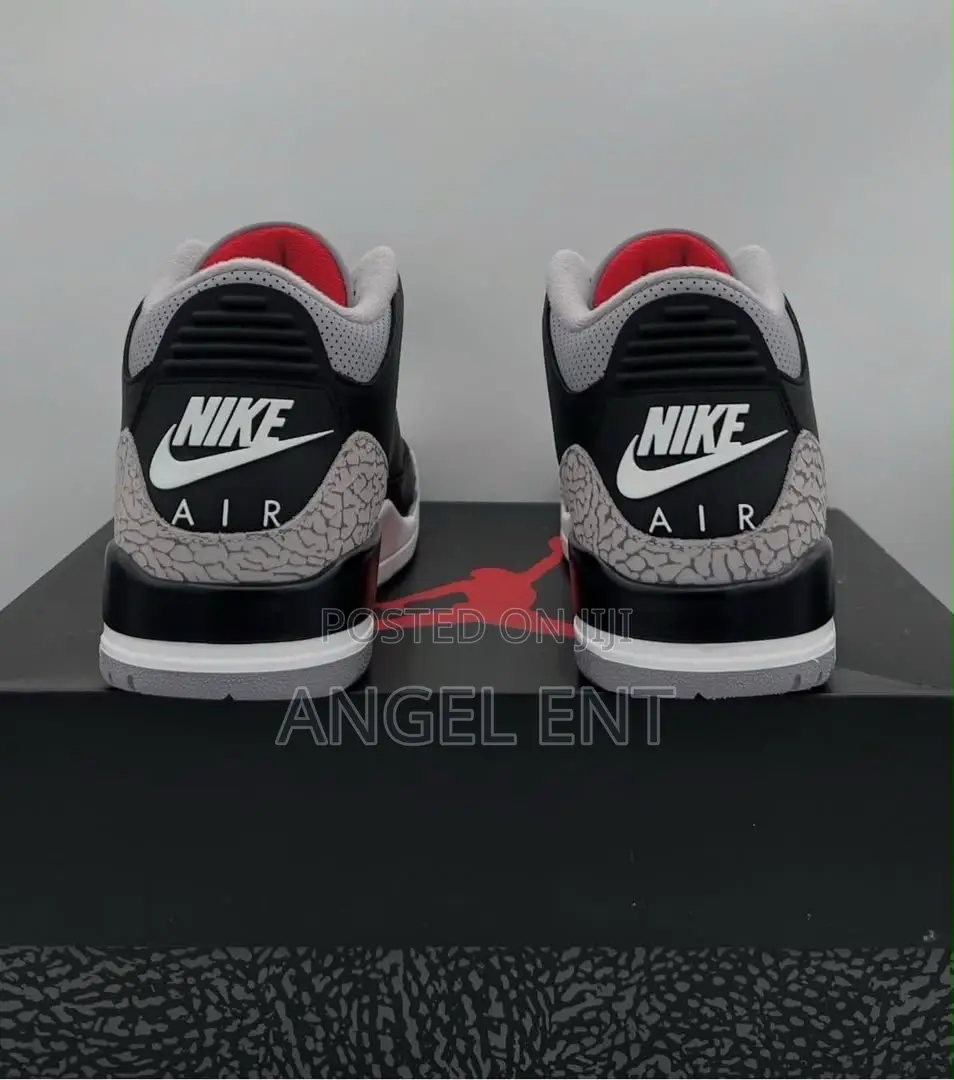 Air Jordan 3 Retro Sneakers Available in Box (Location: Adum Kumasi)
