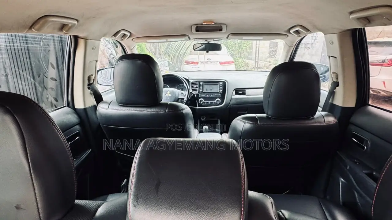 Mitsubishi Outlander 2.4 PHEV AWD 2017 Black
