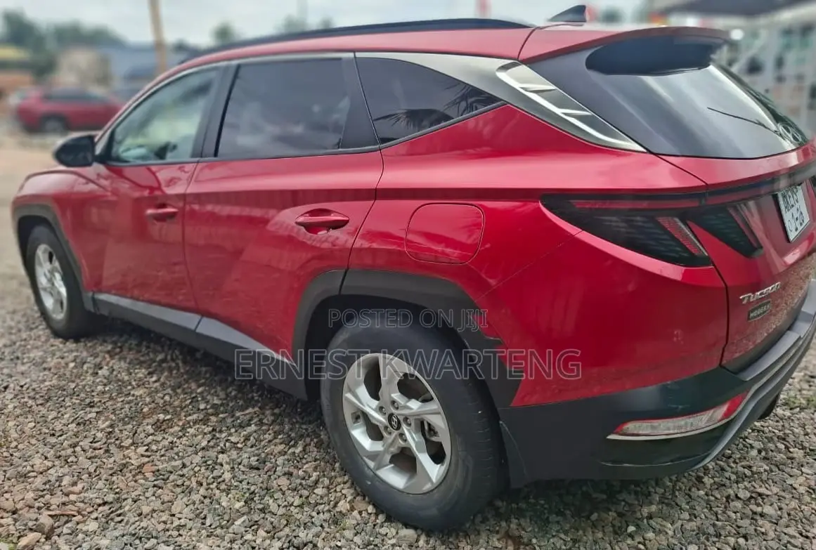 Hyundai Tucson 2022 Red