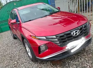 Hyundai Tucson 2022 Red