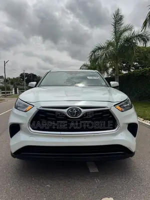 Toyota Highlander XLE AWD 2020 White