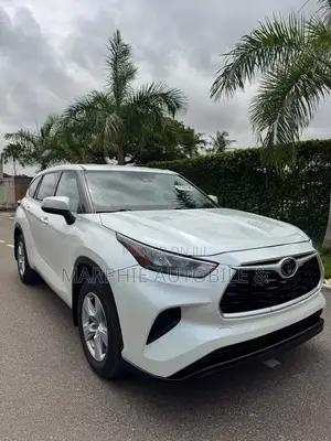 Toyota Highlander XLE AWD 2020 White