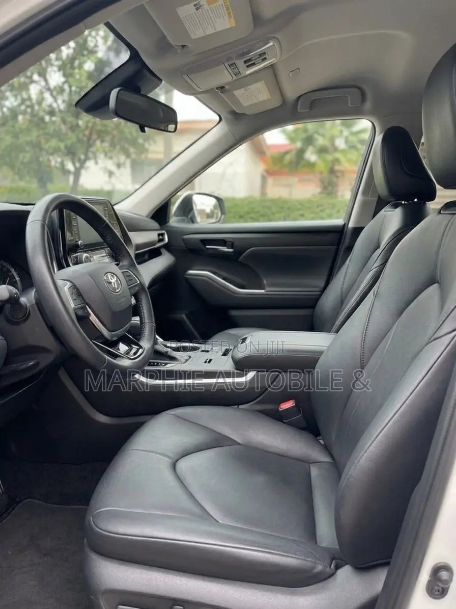 Toyota Highlander XLE AWD 2020 White
