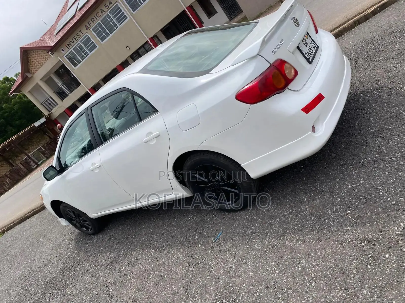Toyota Corolla 2010 White