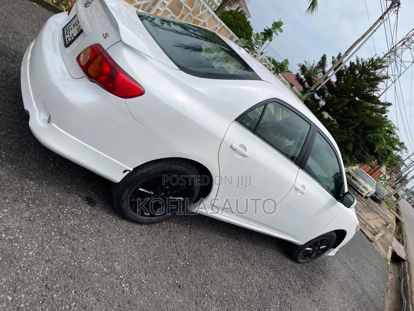 Toyota Corolla 2010 White