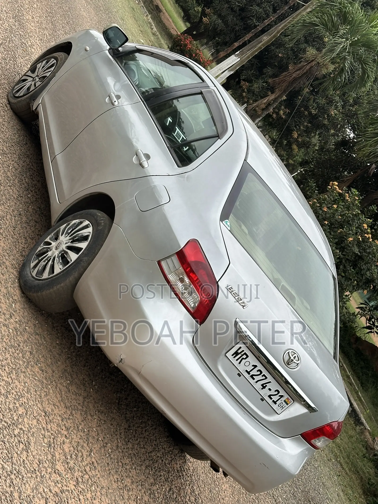 Toyota Belta 2010 Silver