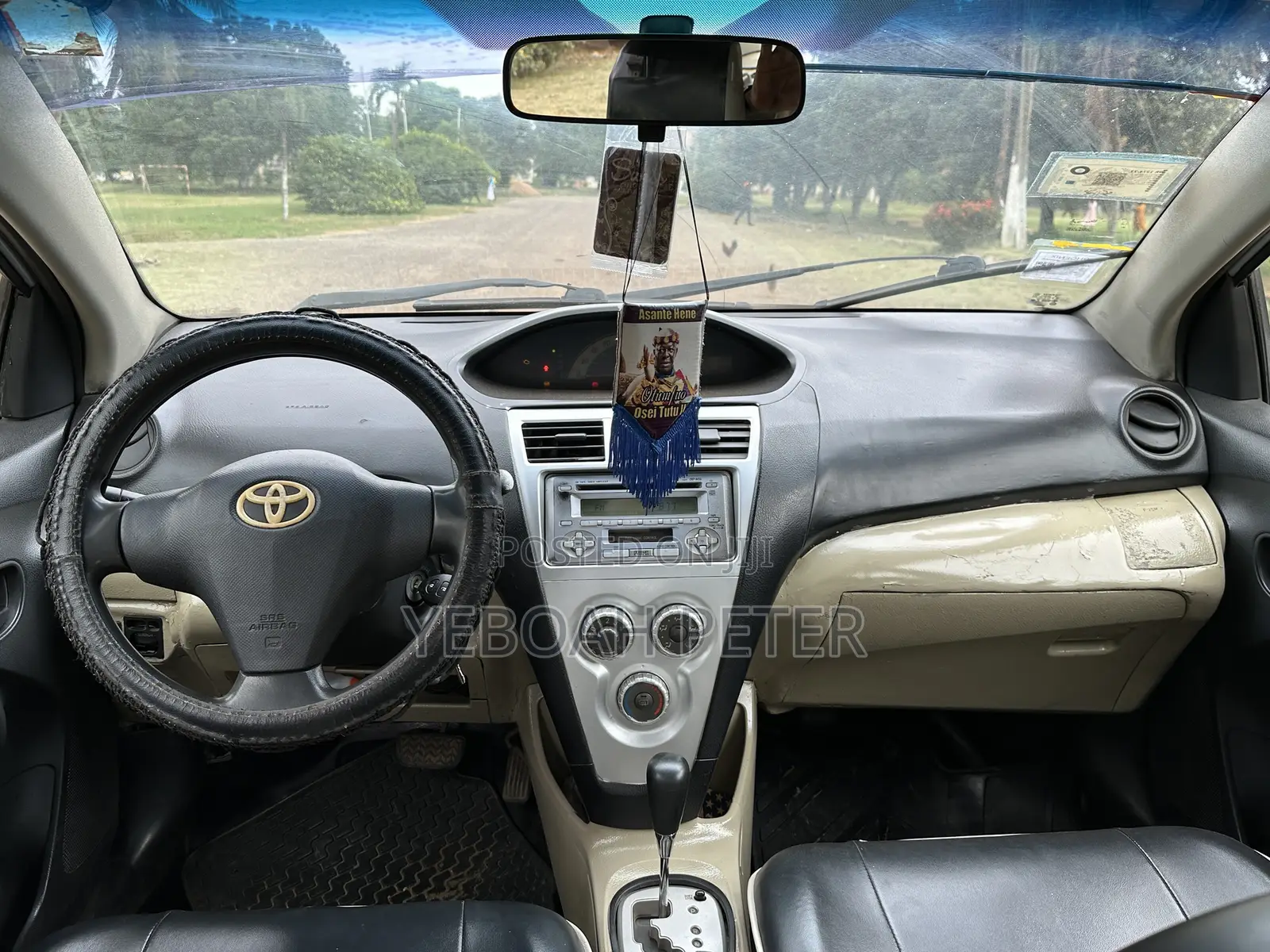 Toyota Belta 2010 Silver