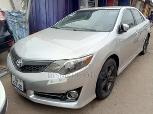 Toyota Camry 2013 Silver