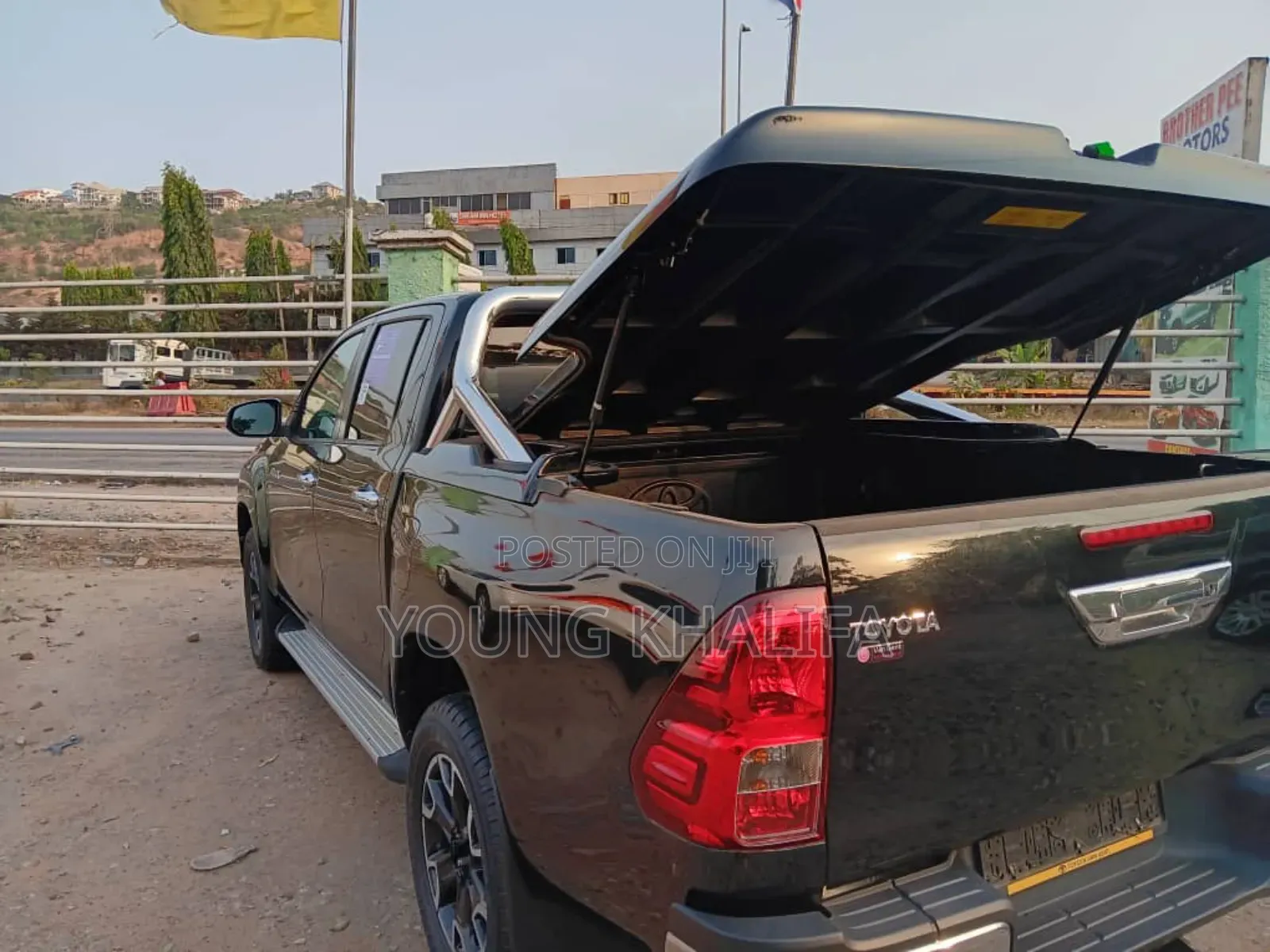 Toyota Hilux 2018 Black