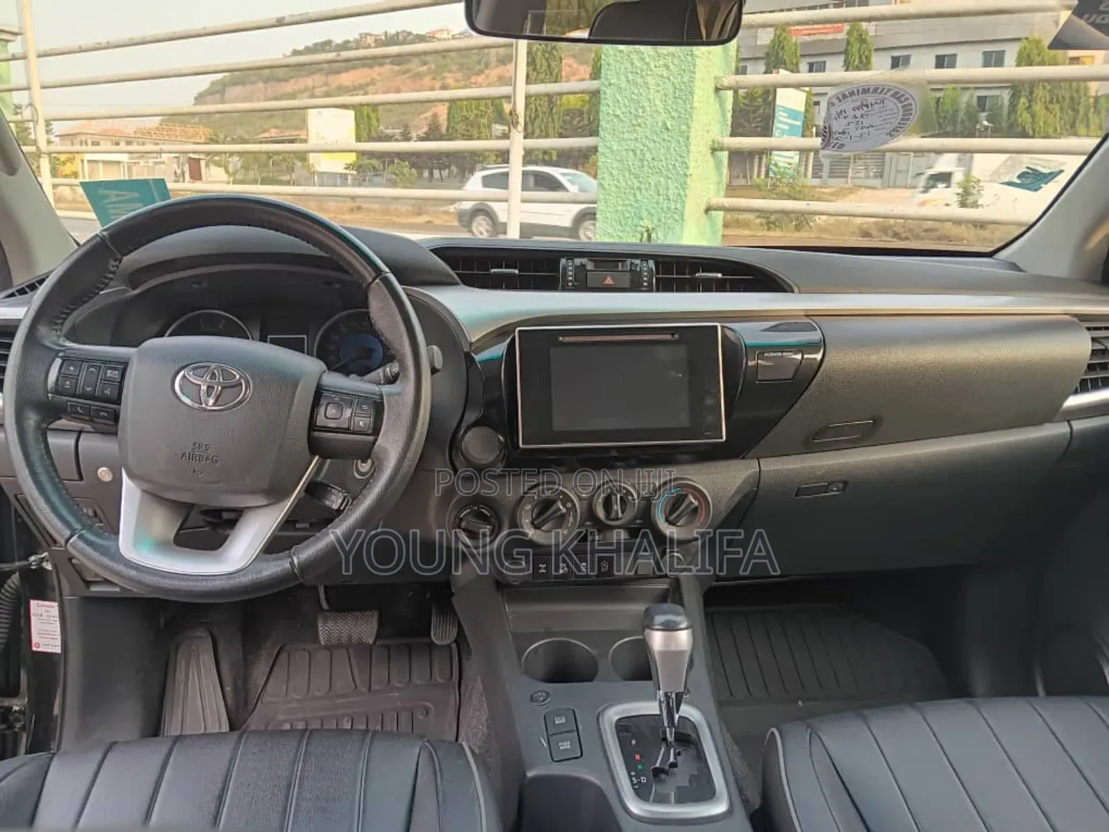 Toyota Hilux 2018 Black