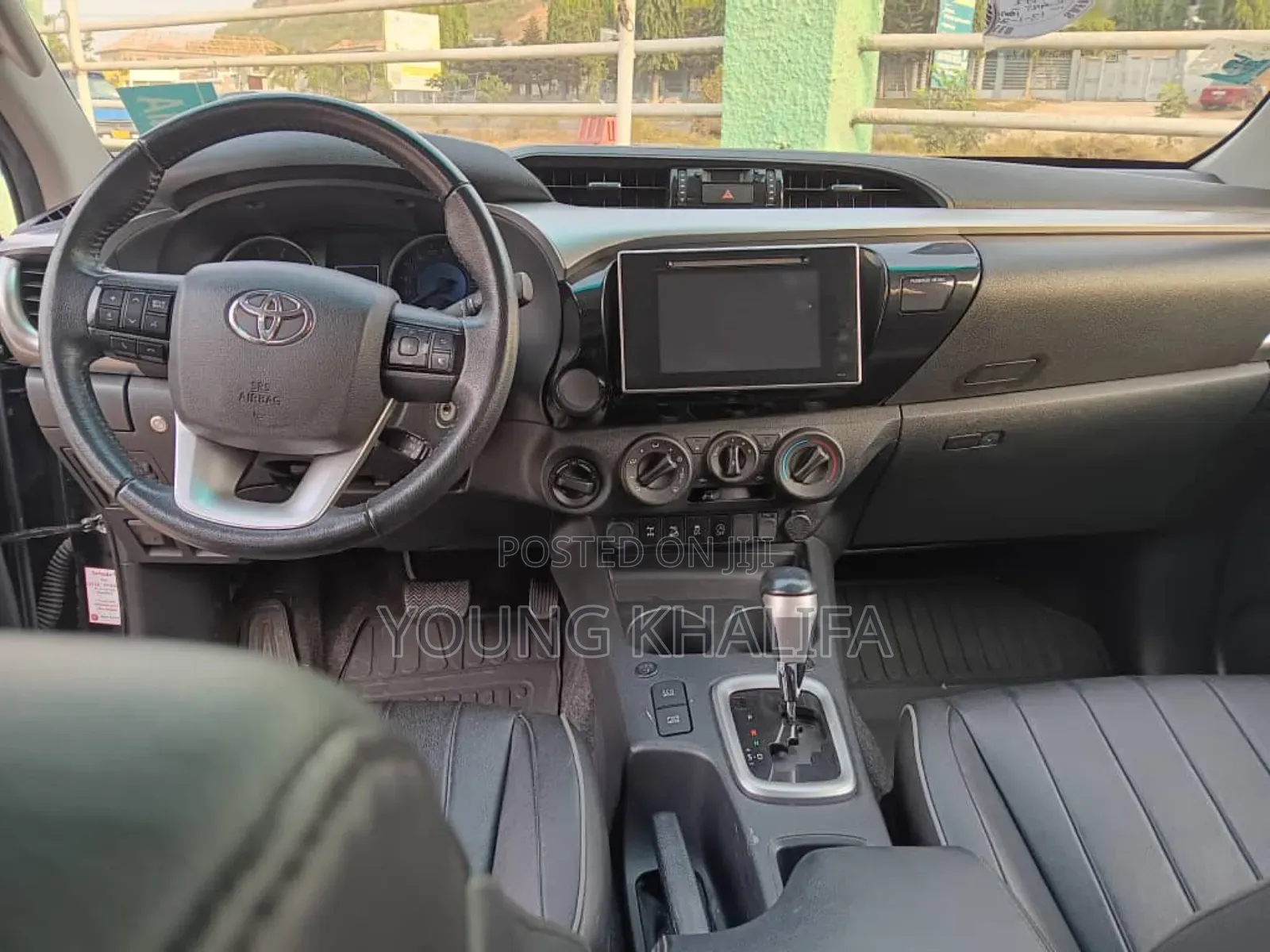 Toyota Hilux 2018 Black