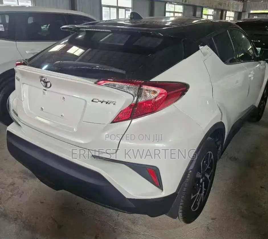 Toyota C-HR 2022 White