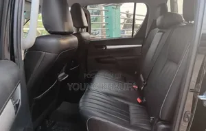 Toyota Hilux 2018 Black