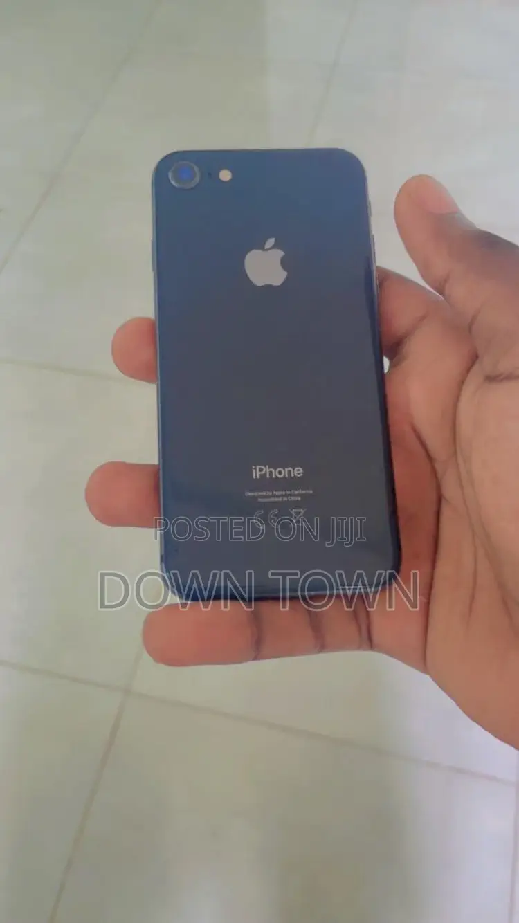 Apple iPhone 8 64 GB Black