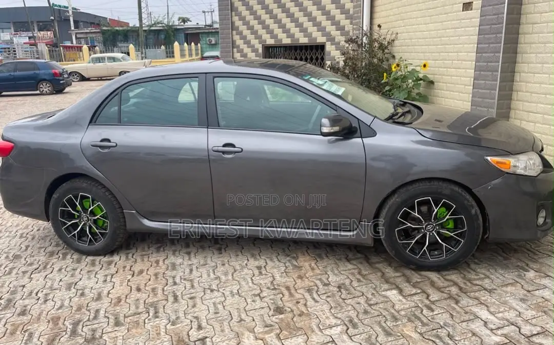 Toyota Corolla 2013 Silver