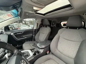 Toyota RAV4 XLE AWD 2023 Black