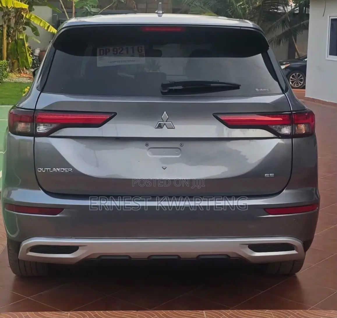 Mitsubishi Outlander 2024 Gray