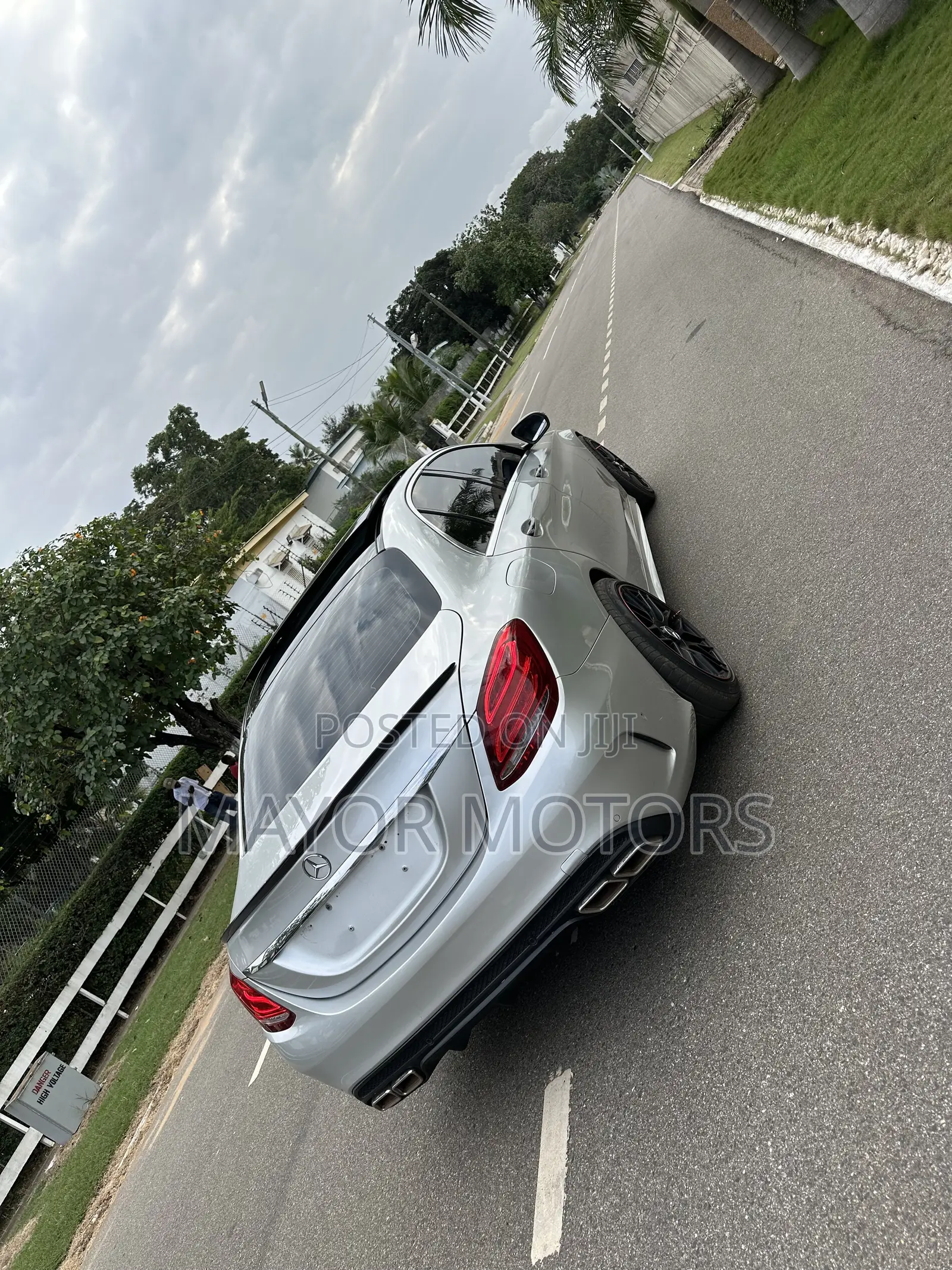 Mercedes-Benz C300 Luxury 4dr AWD 4Matic Sedan (2.0L 4cyl 7A) 2015 Silver
