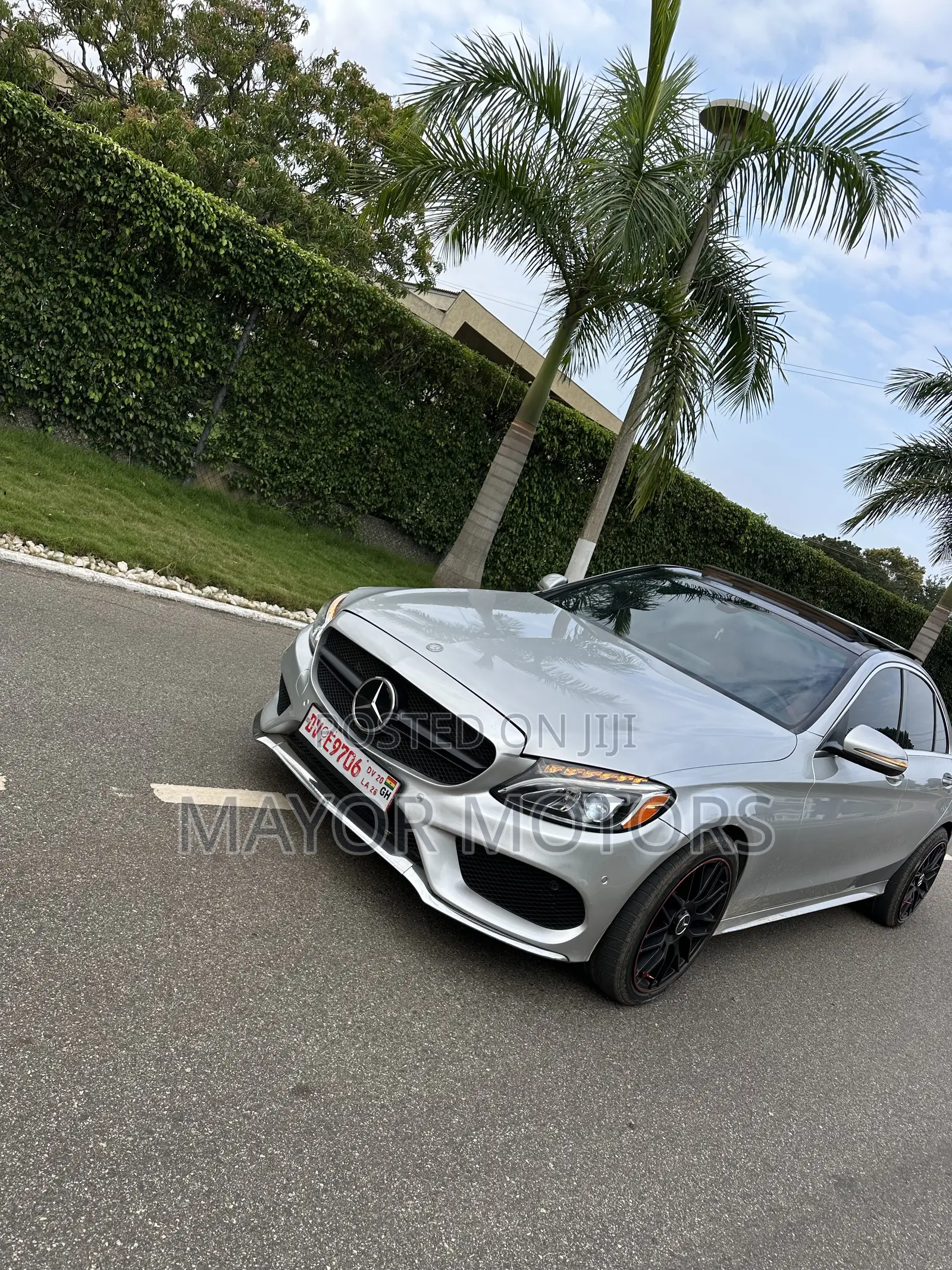 Mercedes-Benz C300 Luxury 4dr AWD 4Matic Sedan (2.0L 4cyl 7A) 2015 Silver
