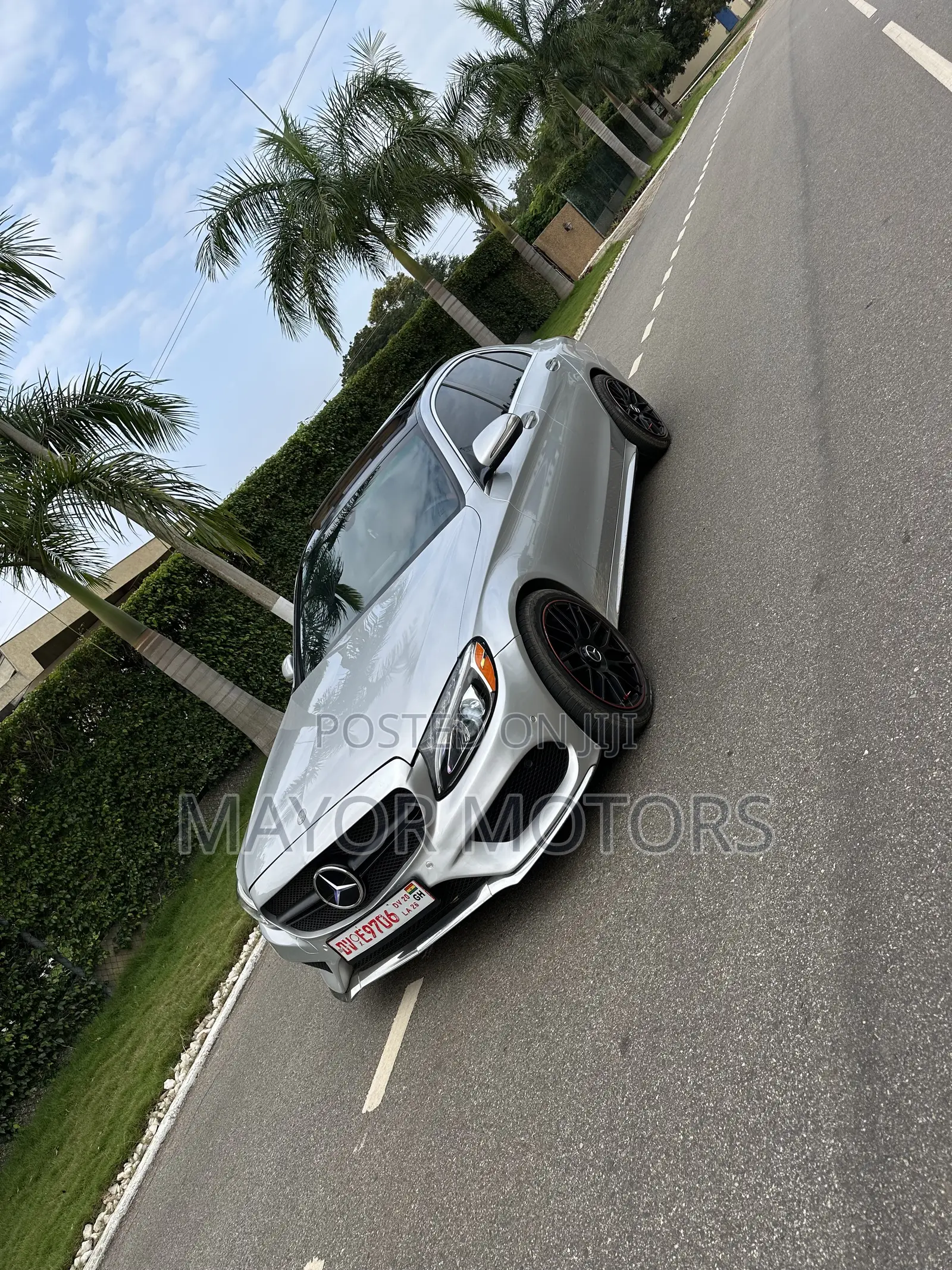 Mercedes-Benz C300 Luxury 4dr AWD 4Matic Sedan (2.0L 4cyl 7A) 2015 Silver