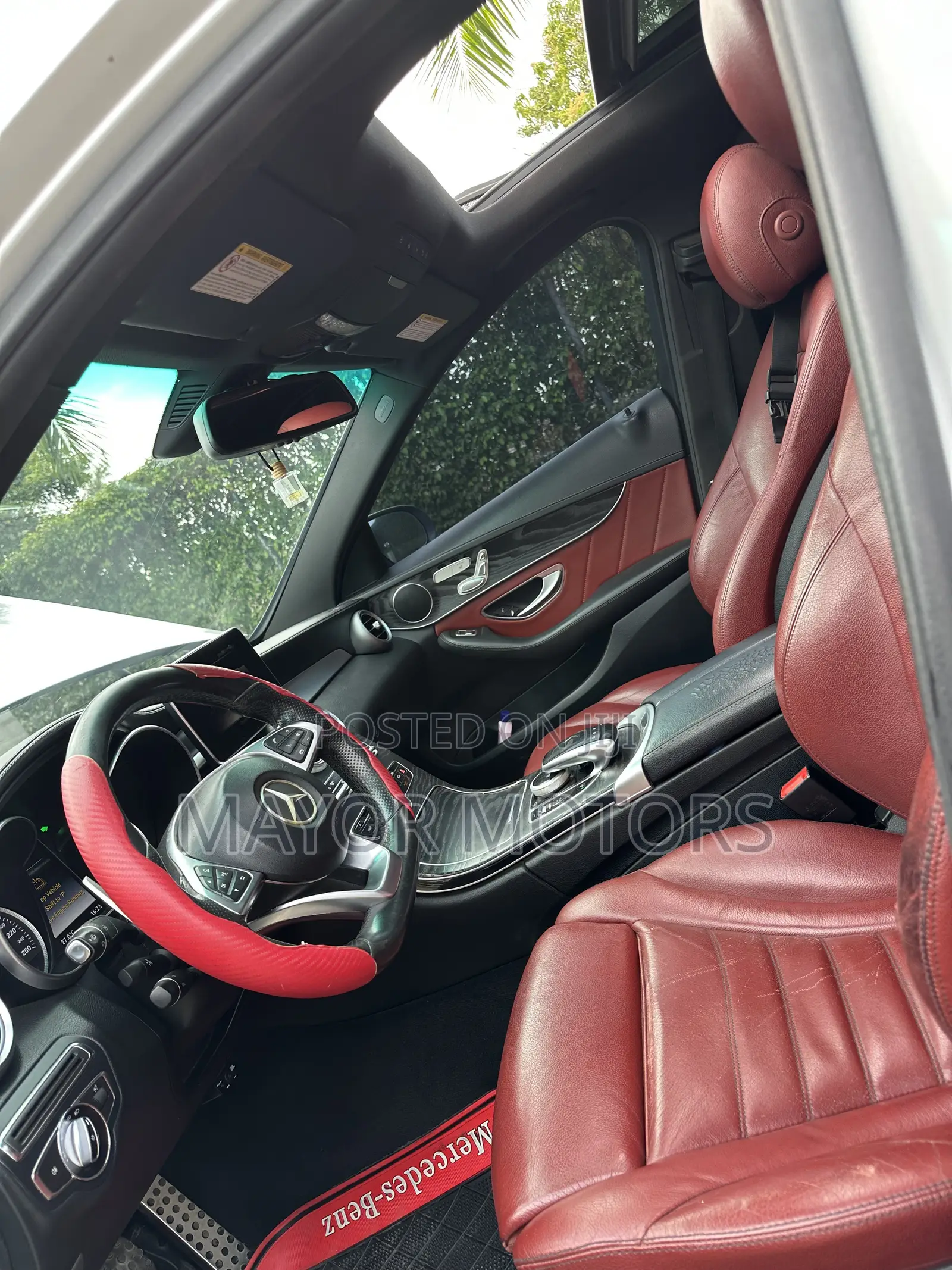 Mercedes-Benz C300 Luxury 4dr AWD 4Matic Sedan (2.0L 4cyl 7A) 2015 Silver