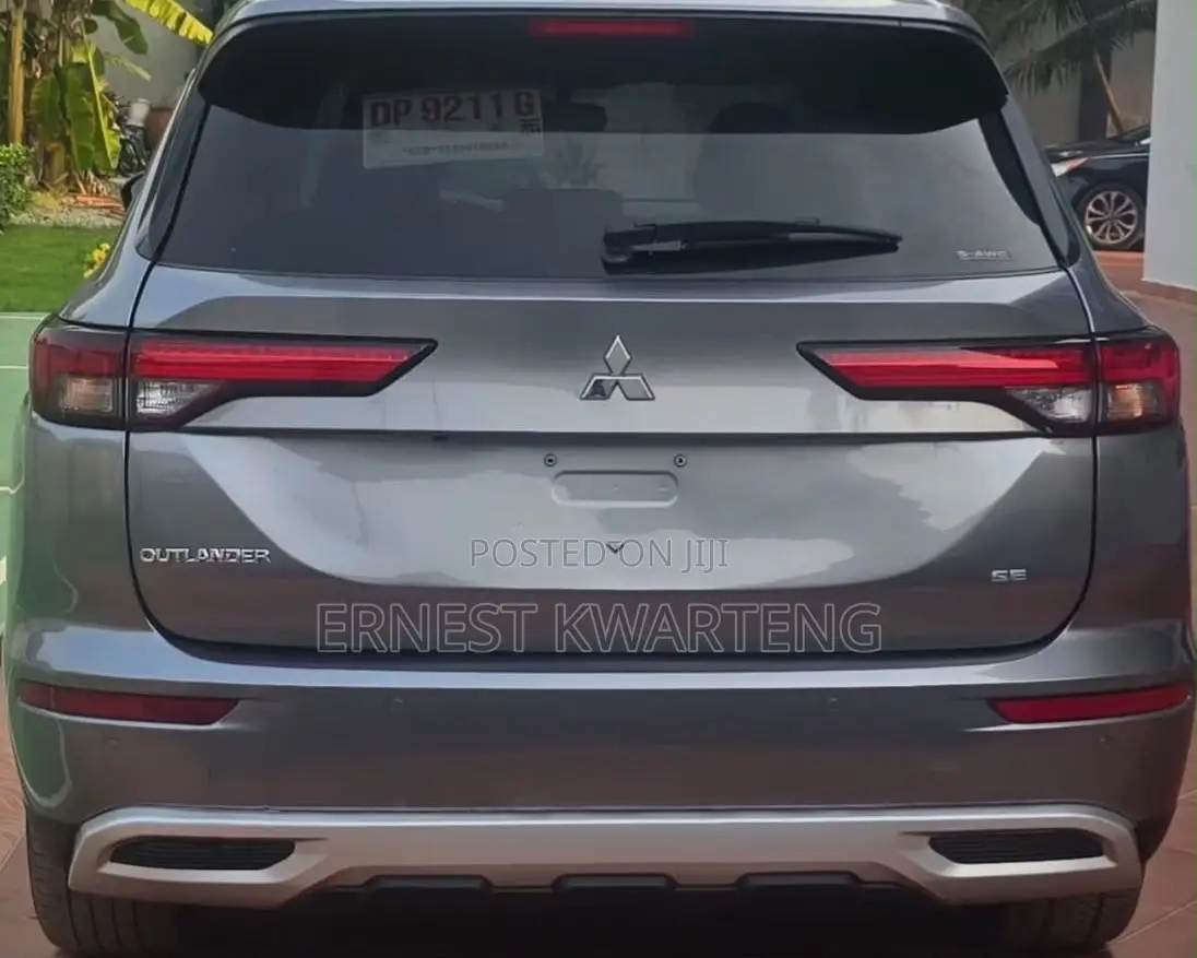 Mitsubishi Outlander 2024 Gray