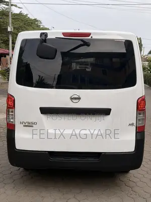 Nissan Caravan (Urvan) 2016 White