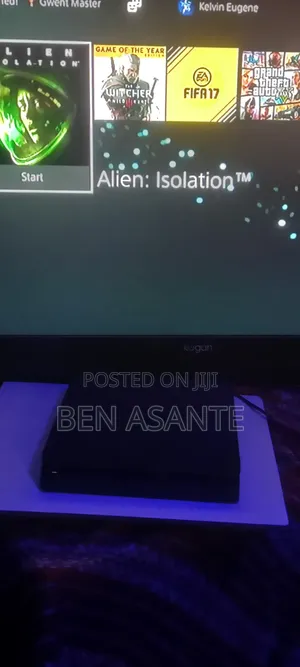 PS4 Slim 500GB Jailbroken + 1 Controller + 7 Games