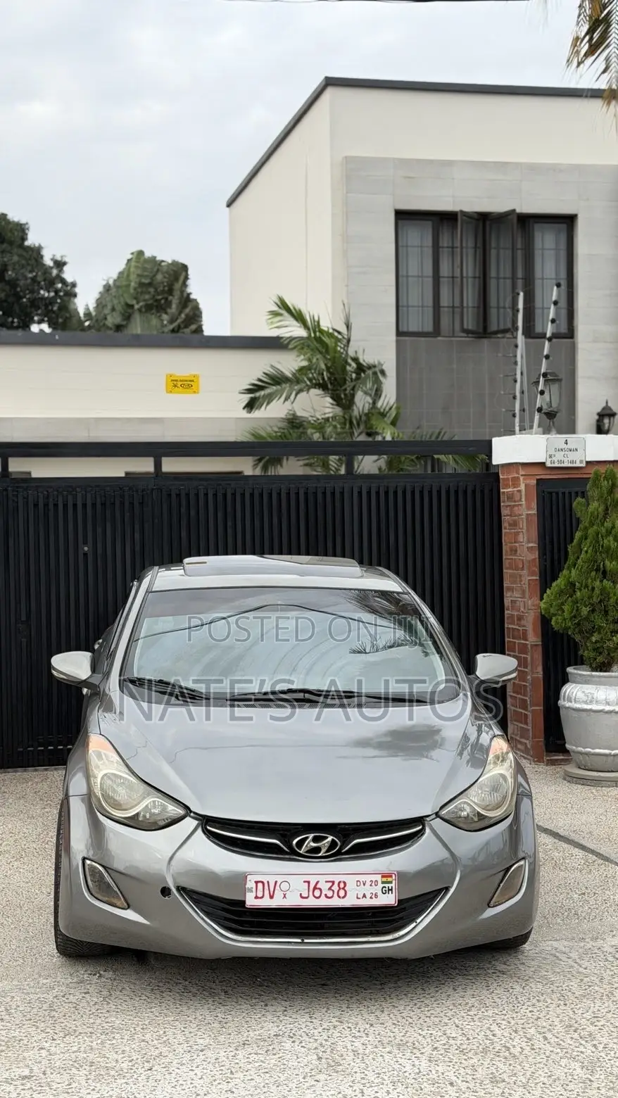 Hyundai Elantra Limited Sedan FWD (1.8L 4cyl 6A) 2013