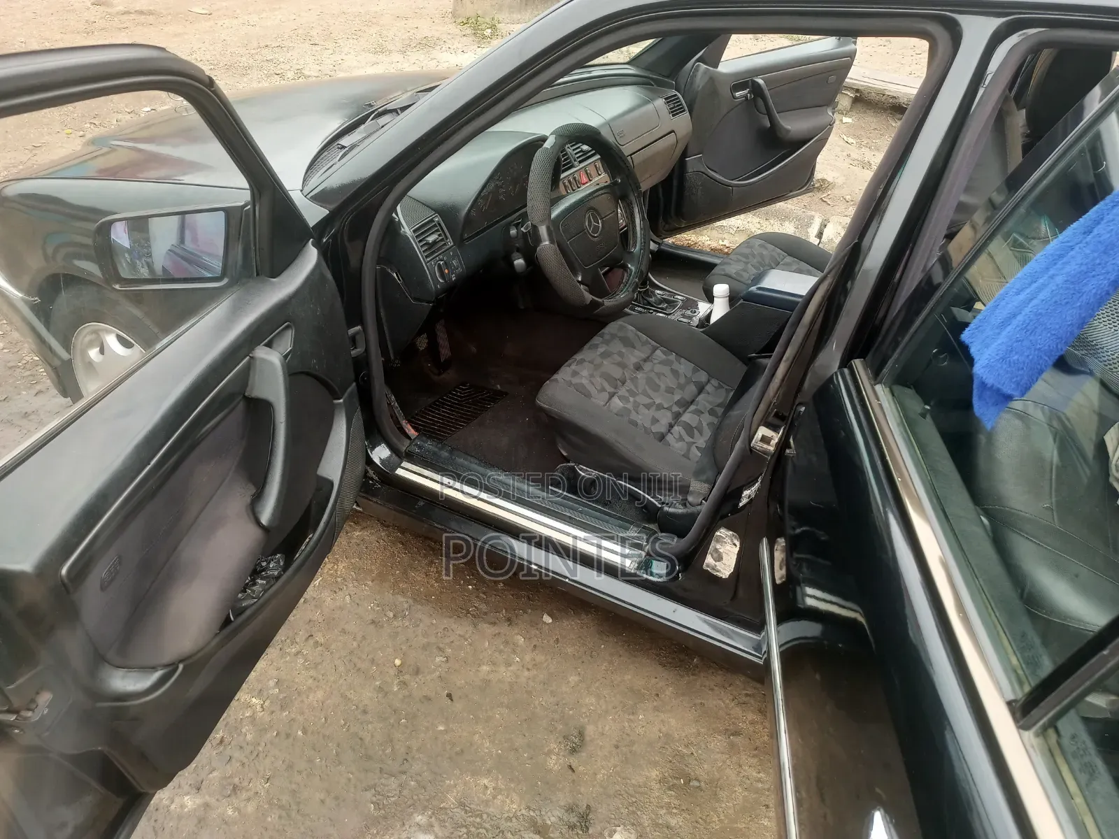 Mercedes-Benz C180 2001 Black