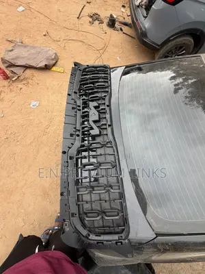 Kia Telluride Grille /Shell