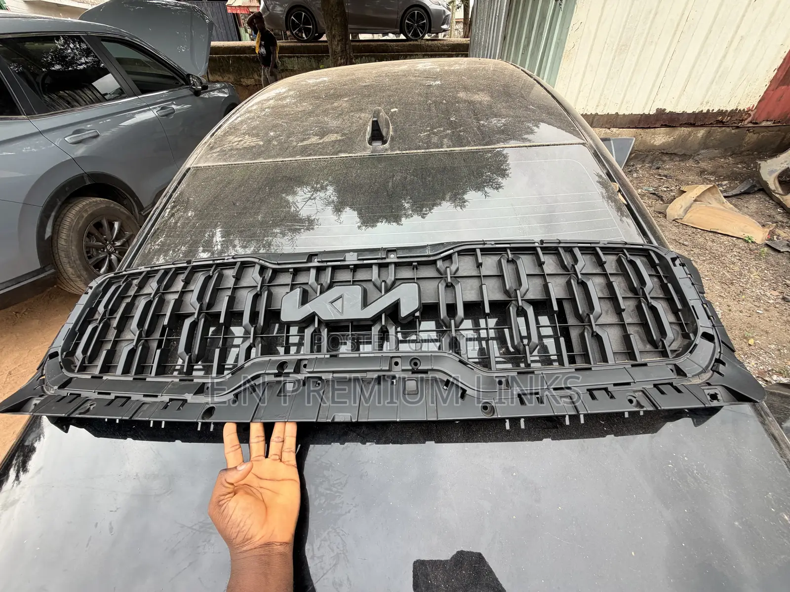 Kia Telluride Grille /Shell