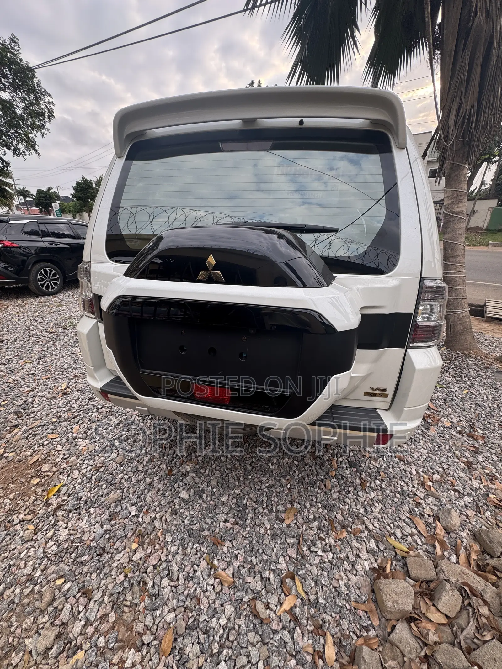 Mitsubishi Pajero V90 3.0 V6 GLS/GLX 2020 Gold