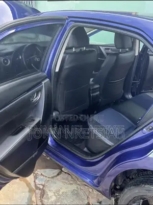Toyota Corolla SE 4dr Sedan (1.8L 4cyl CVT) 2017 Blue
