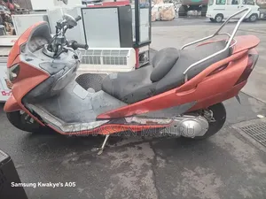 Yamaha Majesty 2010 Red