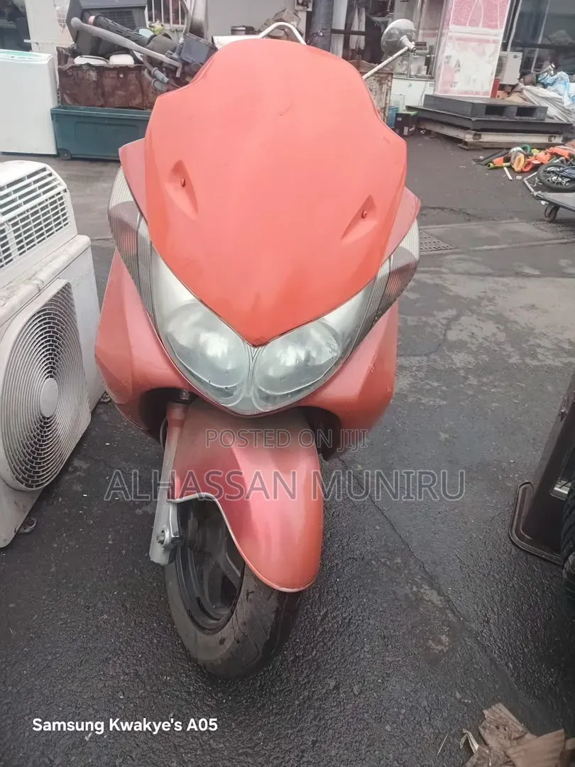 Yamaha Majesty 2010 Red