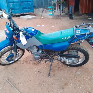 Yamaha 2018 Blue