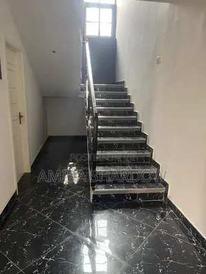 3bdrm House in Old Ashomang for rent