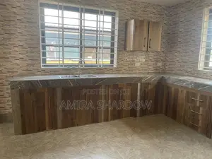 3bdrm House in Old Ashomang for rent