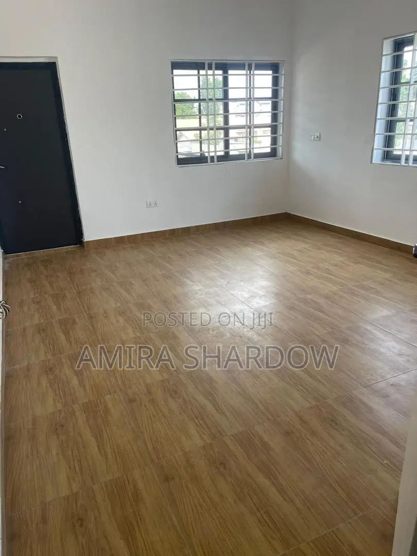 3bdrm House in Old Ashomang for rent