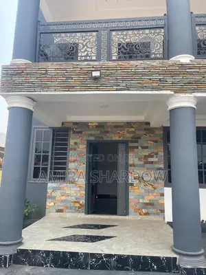 3bdrm House in Old Ashomang for rent
