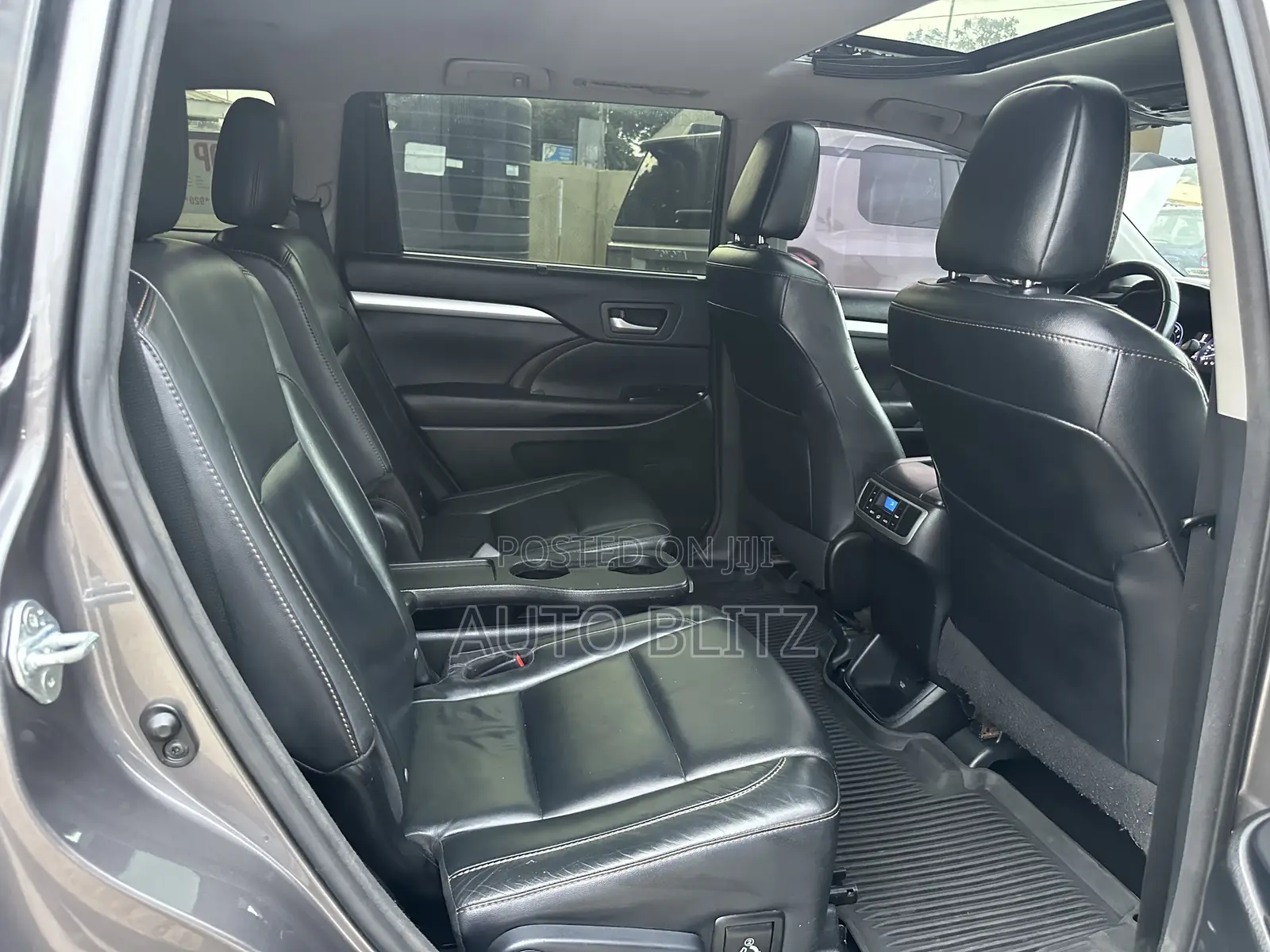 Toyota Highlander XLE V6 4x4 (3.5L 6cyl 6A) 2016 Gray