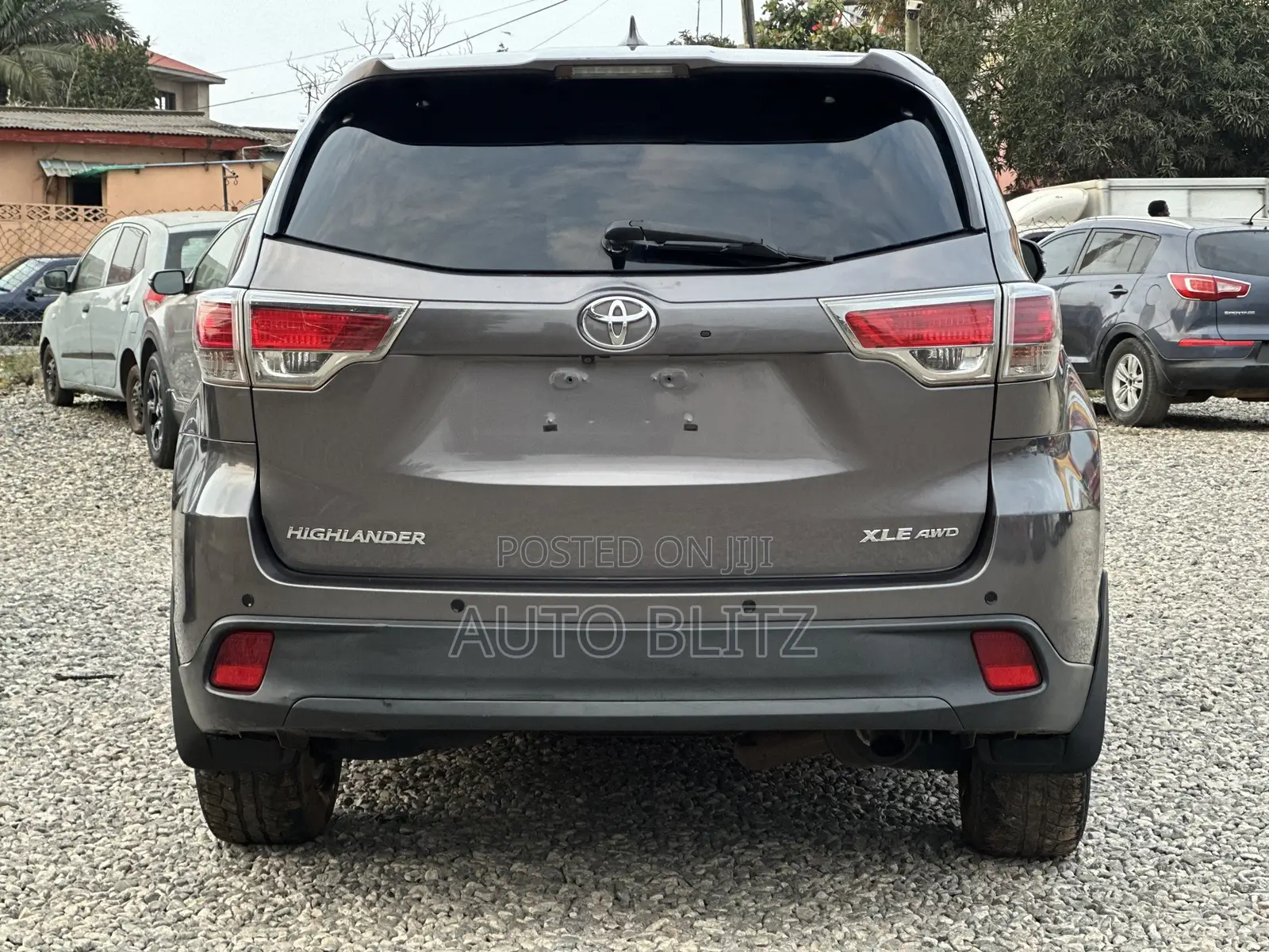 Toyota Highlander XLE V6 4x4 (3.5L 6cyl 6A) 2016 Gray