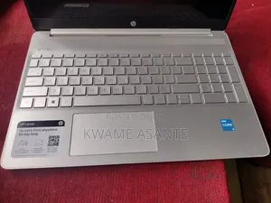 Laptop HP 15-dy2075tg 8GB Intel Core i3 HDD+SSD 500GB