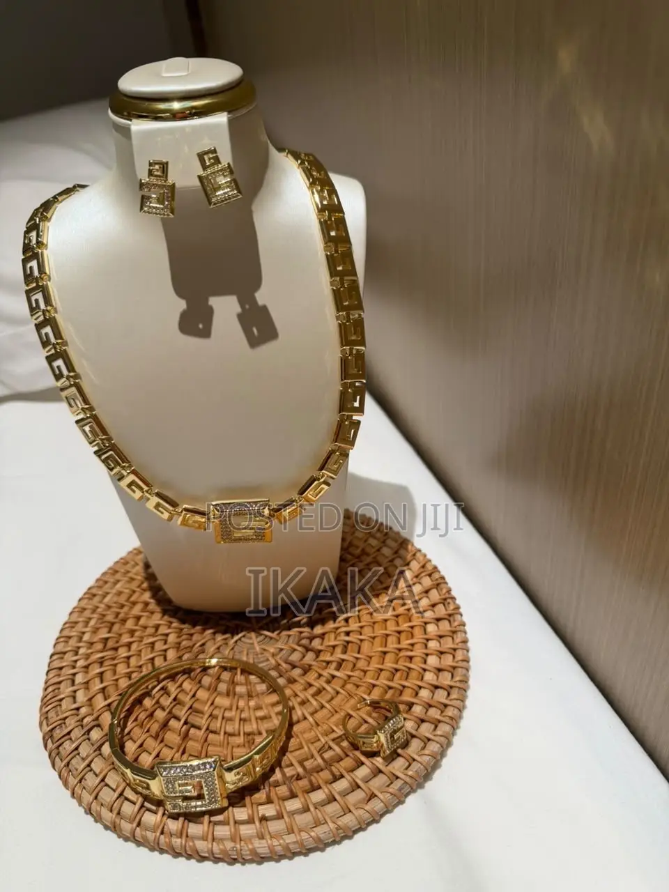 Women Jewelries