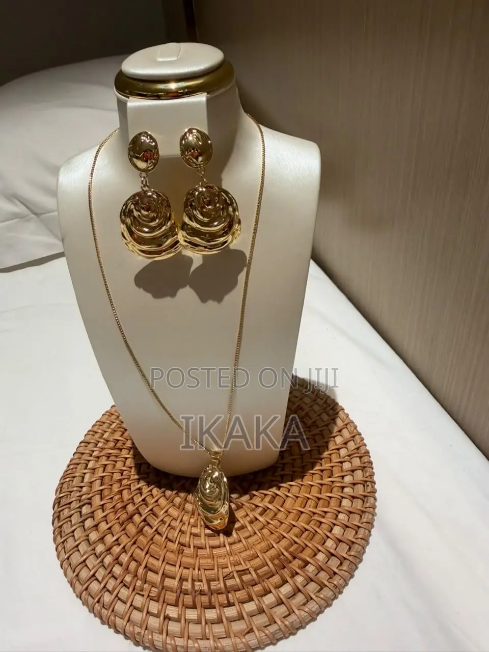 Women Jewelries