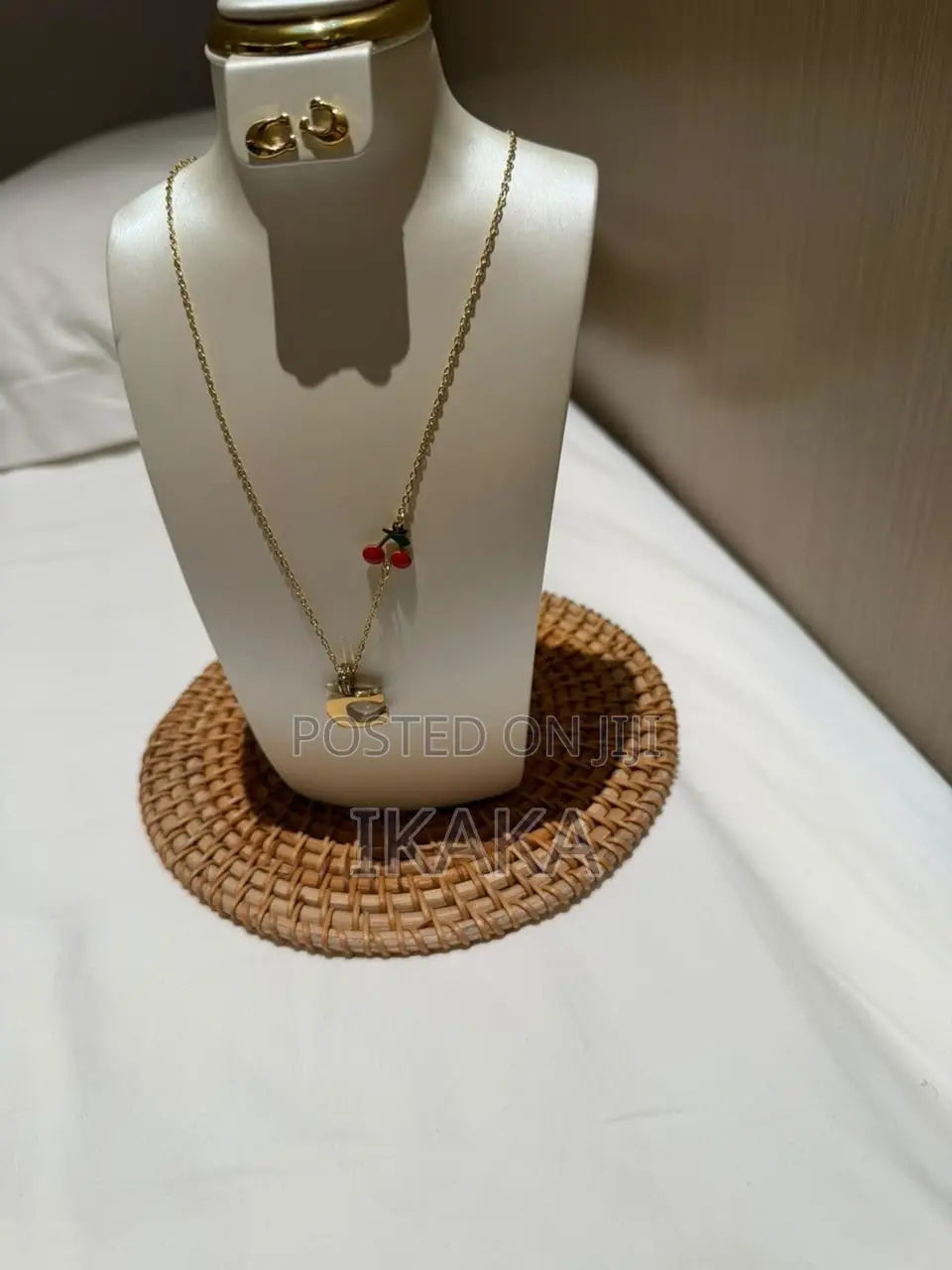 Women Jewelries
